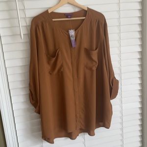 Flowy tencel tab-sleeved blouse